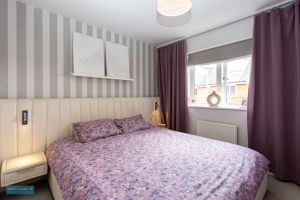 Bedroom- click for photo gallery